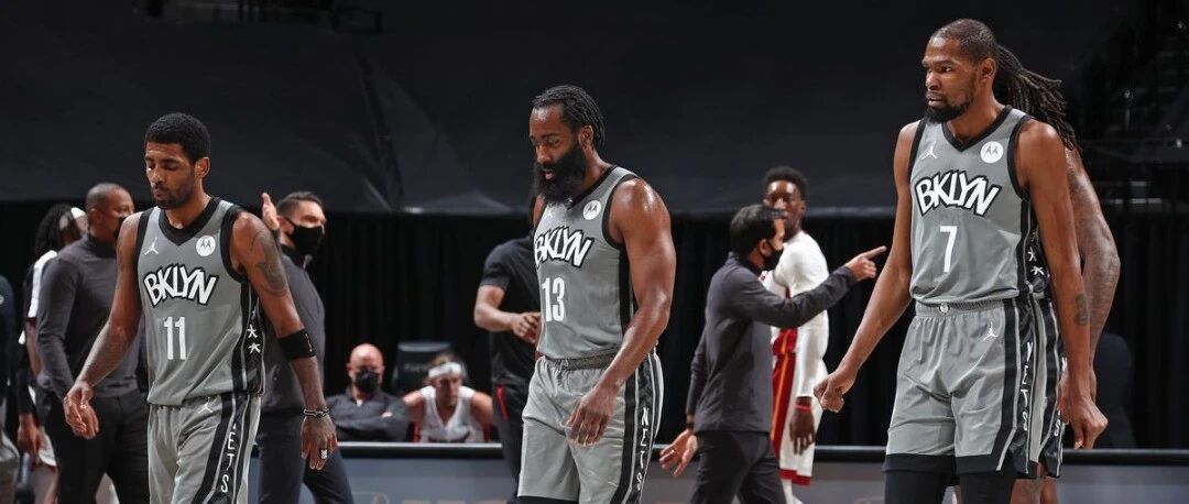 官宣！三巨头合体！NBA首位兼职球员诞生？