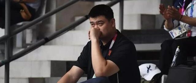 这是中国篮球的至暗时刻，姚明也回天乏力！