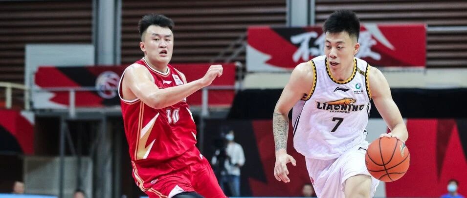 8+5+4+2，CBA榜眼就这？而他一人打爆服务器，首秀即炸裂！