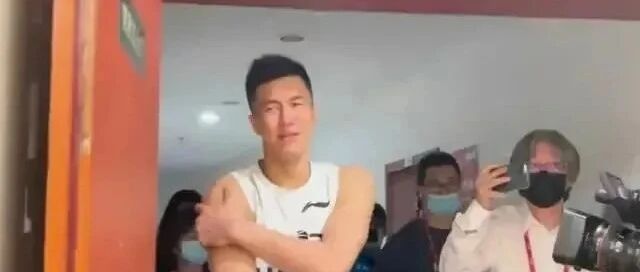 这郭艾伦，我真服了！