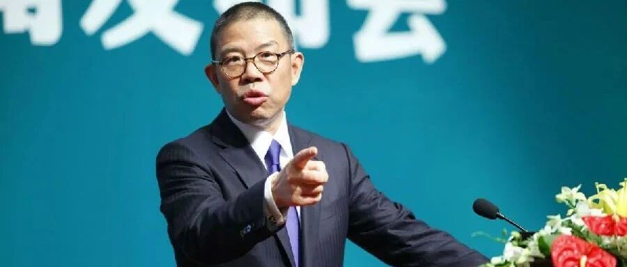 钟睒睒：卖水的首富