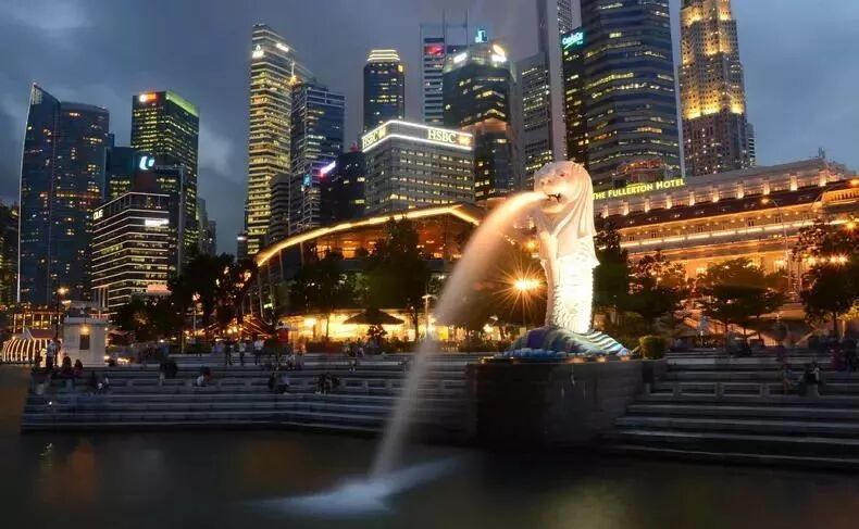 来这里看新加坡的标志——鱼尾狮公园