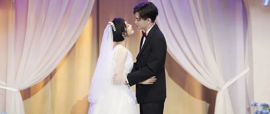 就...离了个大谱！