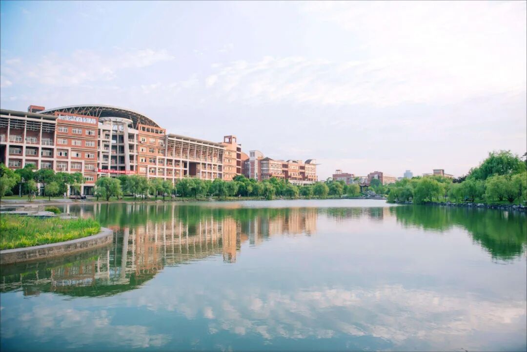 中国计量大学学工系统_中国计量大学教务在线_中国计量大学校徽