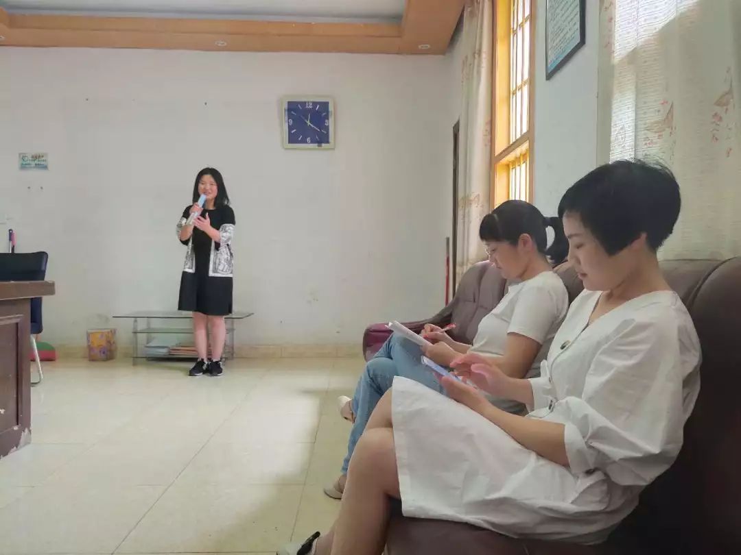 天坤城口职教中心学生魏香禾荣 获市级主题教育读书活动“我为祖国点赞”一等奖 天坤城口职教中心学生魏香禾荣 获市级主题教育读书活动“我为祖国点赞”一等奖