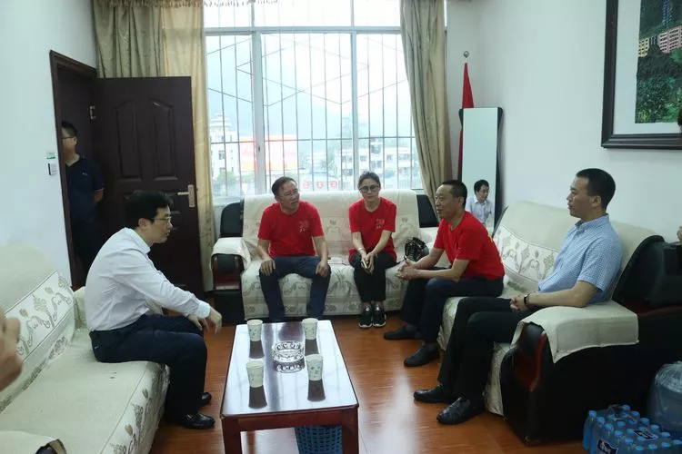 天坤城口职教中心 隆重庆祝第35个教师节 天坤城口职教中心 隆重庆祝第35个教师节