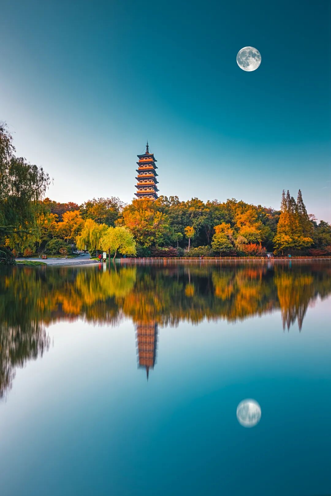 别去三亚挤了！清明拼假6天，我私藏的宝藏小城好吃到飞起，美到失语！