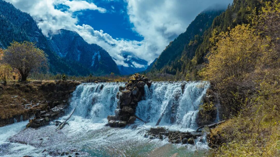 把湖泊森林草原看遍，它才是名副其实的秋景天花板！