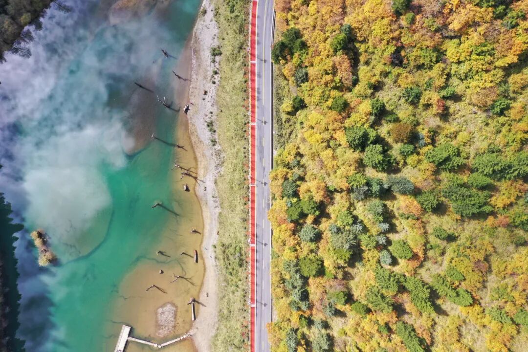 把湖泊森林草原看遍，它才是名副其实的秋景天花板！
