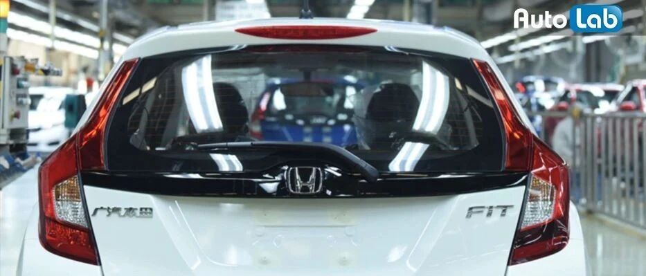 今天，我也要去当一位车企流水线工人了……