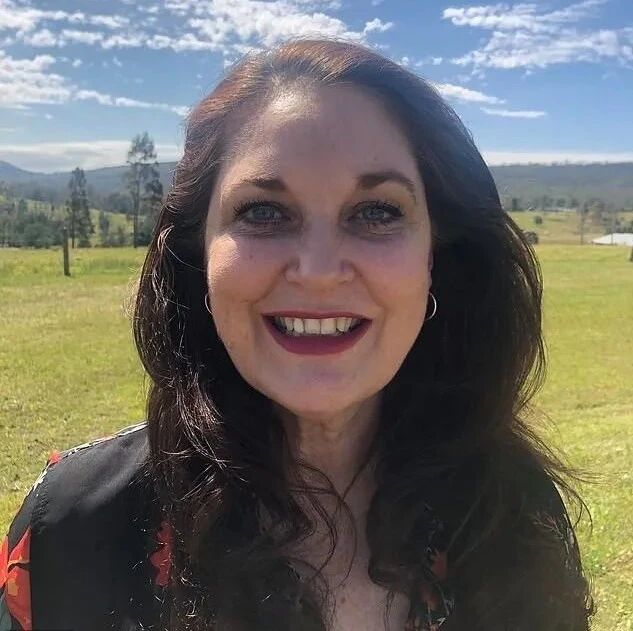 男医生偷换精子，让300多人怀孕，如今有300多个孩子！