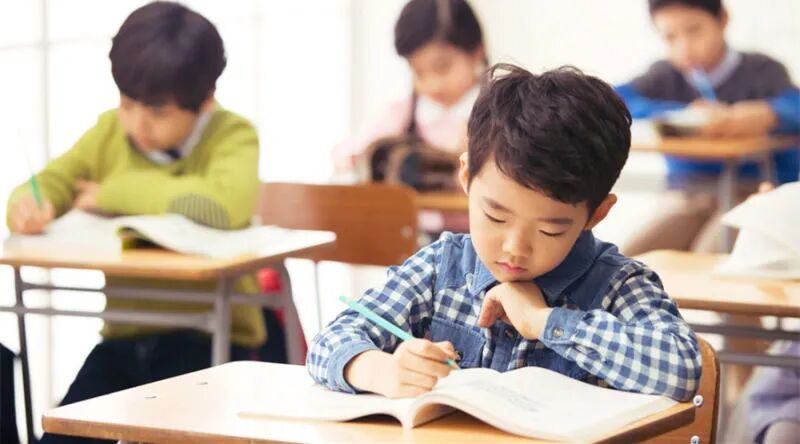 长大后没出息的孩子，从小就有征兆，15岁前不改，注定要吃大亏