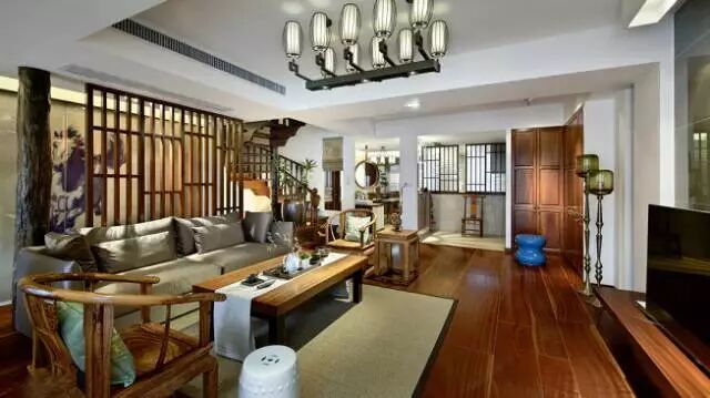 细细算来，红木家具竟然比烟酒还便宜 ！