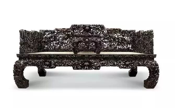 红木百科︱明辨真假紫檀