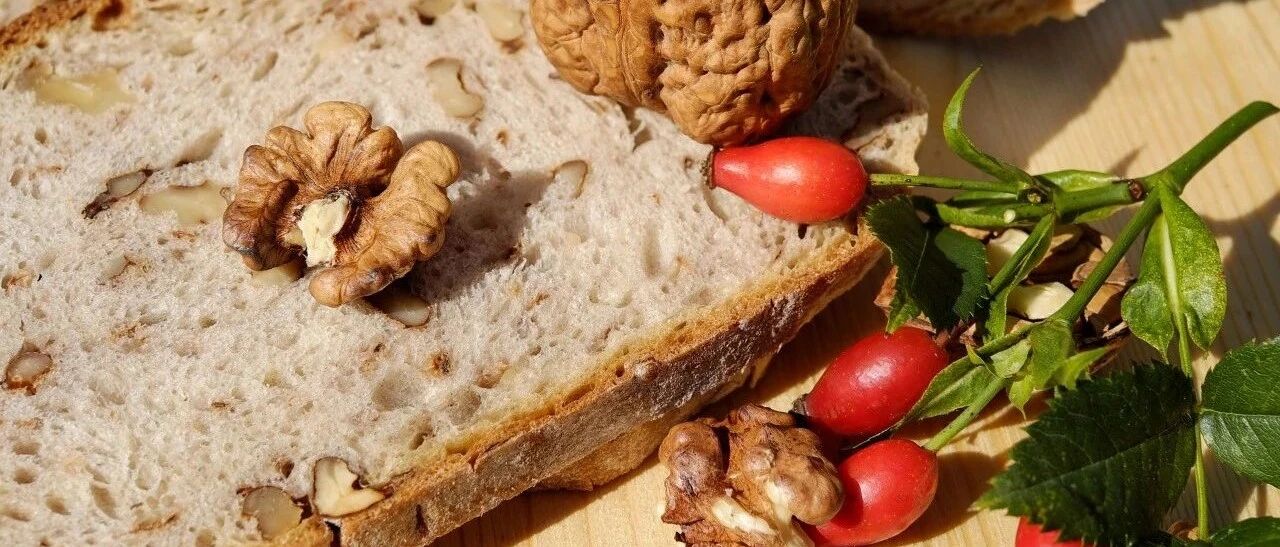 长期坚持食用坚果，有哪些好处呢？