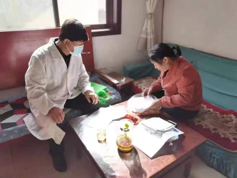 怎么放听诊器倾情守护群众健康的村医郑继林：只要我还能动，就不会放下听诊器_https://www.jmylbn.com_新闻资讯_第5张