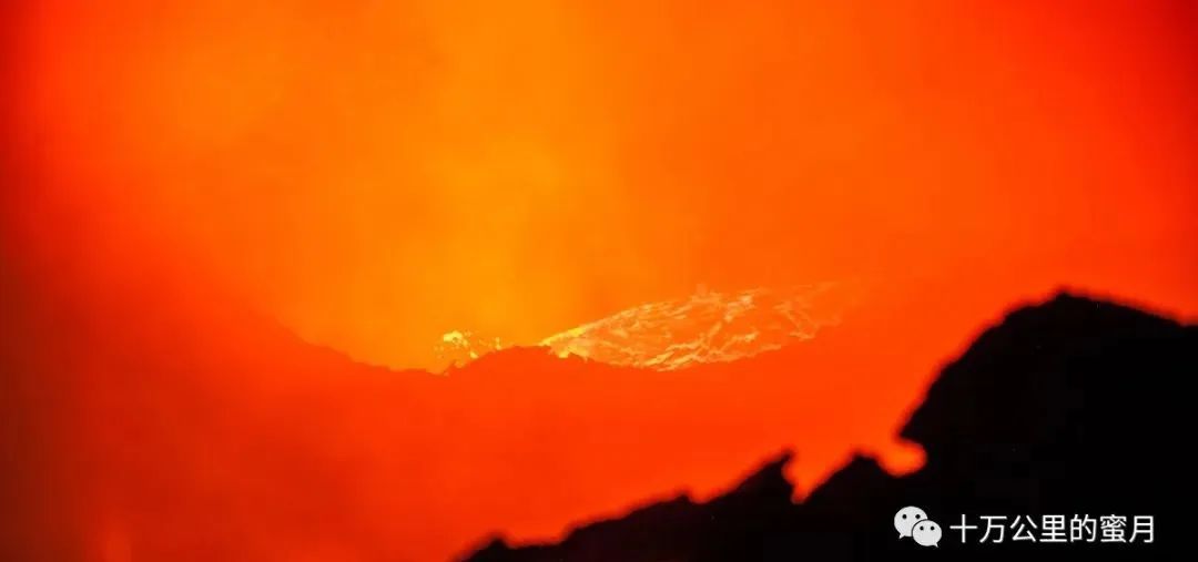 徒步15公里，經歷了毒氣、強酸、炎熱，只為了去睡海平面以下150米的火山口…… 旅遊 第23張