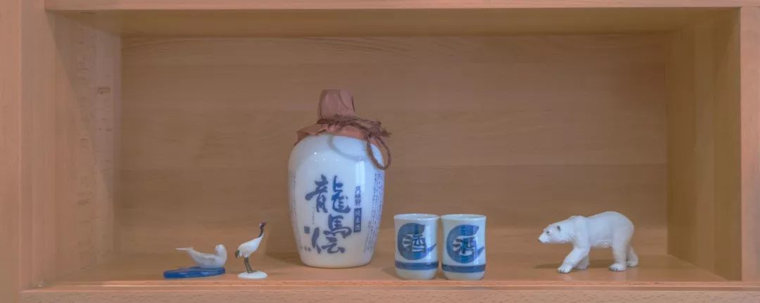 装修公司玻璃广告纸_装饰公司玻璃广告_装修纸玻璃广告公司有哪些