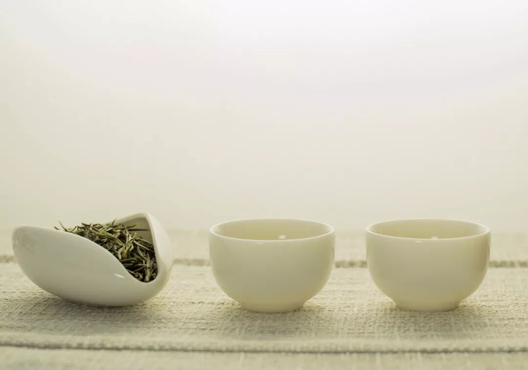 天气渐暖，你喝茶去湿了吗？