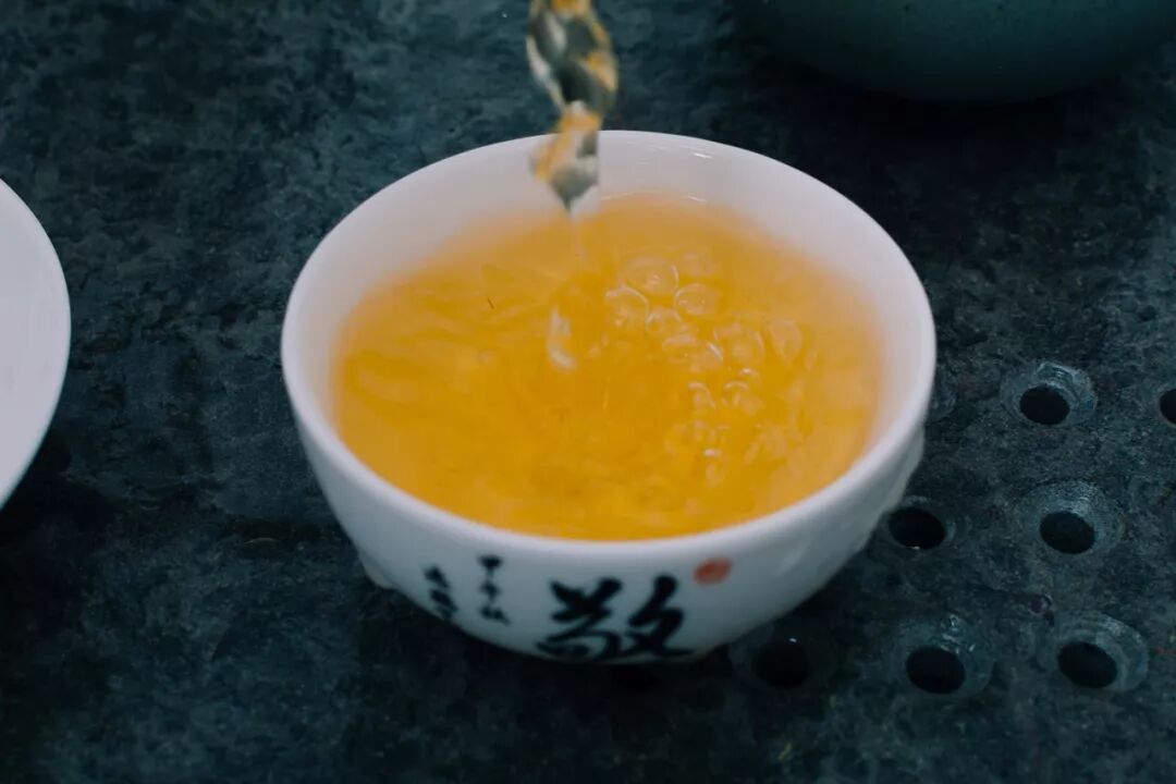 一杯茶，远离俗事纷争
