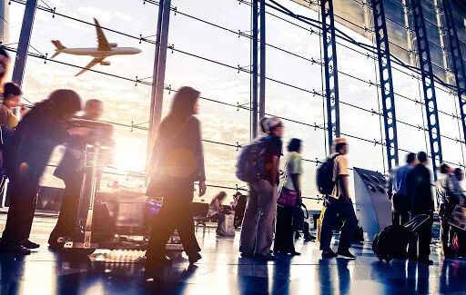 男子伪造印章和材料_男子伪造警车_新加坡护照