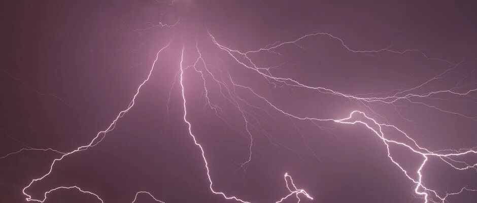 彻底爆了！美国1天确诊100万！南极出现聚集性疫情，A股开门红落空，赛道股集体大跌，不要怕，盘面出现罕见变化，小盘股的春天来了？