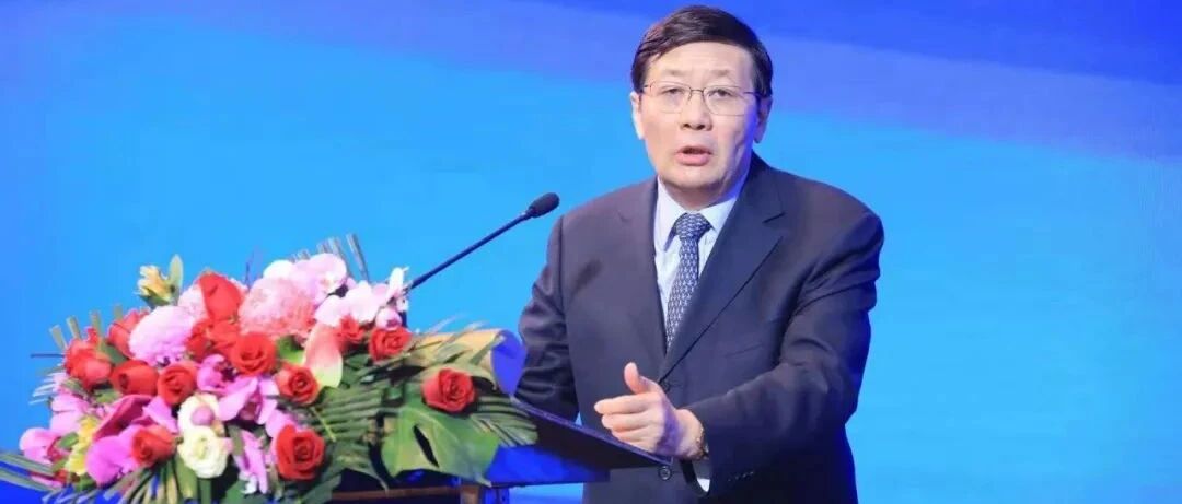 炸场！刚刚，楼继伟重磅发声：防止数据金融平台大而不能倒！直指下一个风险集中爆发点！信息量太大了