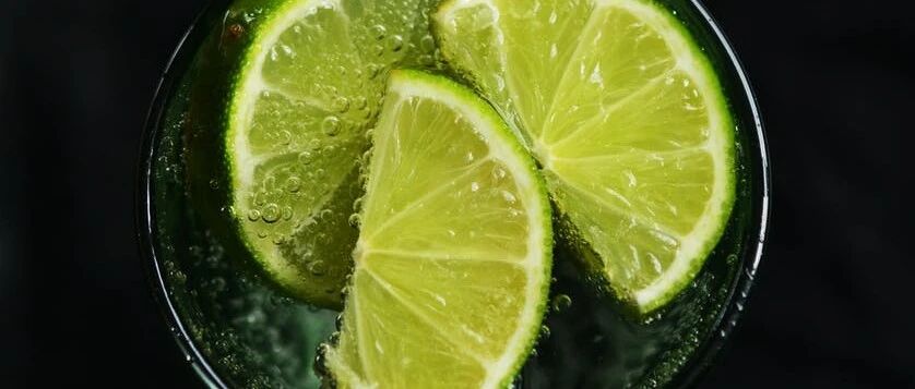 酸了！大涨800%！两股民两个月狂赚5亿元，A股惊现“抗疫茅”，惊了！滴滴半年巨亏500多亿！