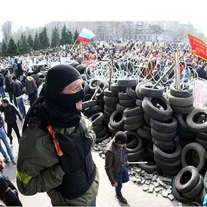 乌克兰现状有多惨？国人个个想移民，军人成高官挡箭牌