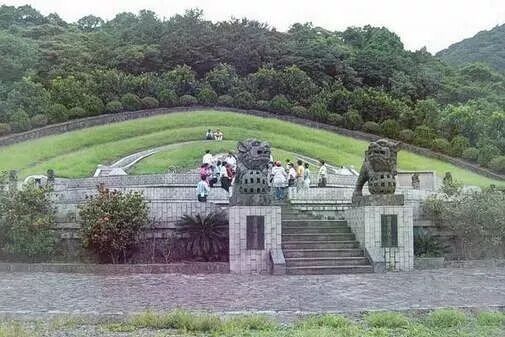 怎么看农村祖坟风水宝地的要求