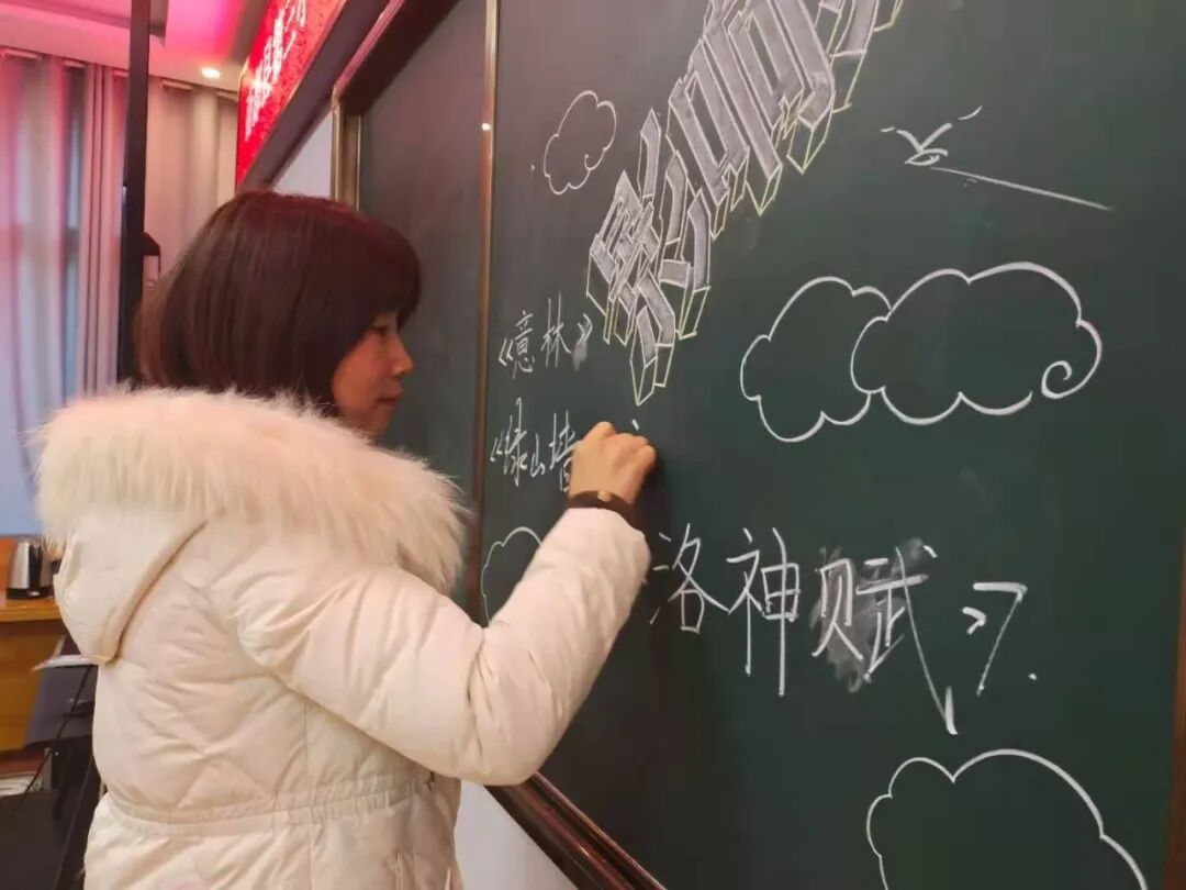 布置会场图片_描写会场布置的句子_婚庆布置会场的图片