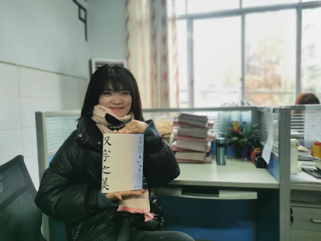 婚庆布置会场的图片_描写会场布置的句子_布置会场图片