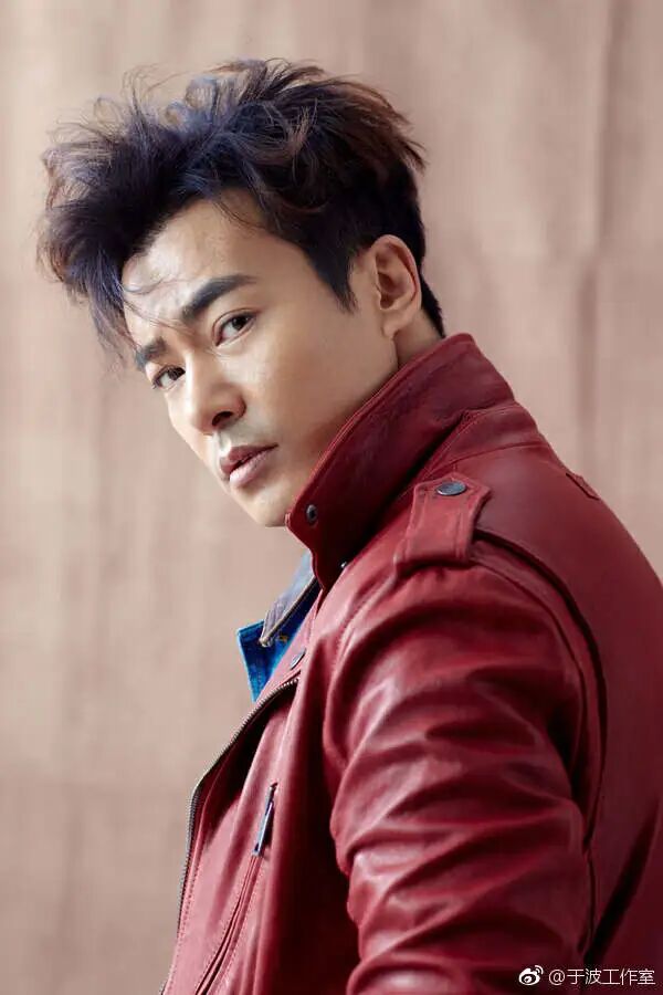 碾压胡歌的"男神天花板":公司倒了,他也崩了 - 居