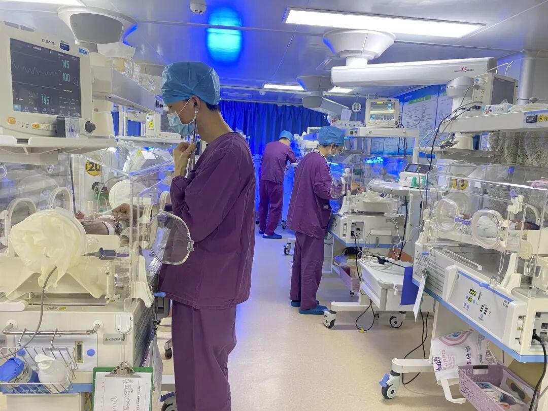 为什么要用光疗纸尿裤【健康科普】白天治疗，晚上回家！我院开展新生儿日间光疗服务啦！_https://www.jmylbn.com_新闻资讯_第4张