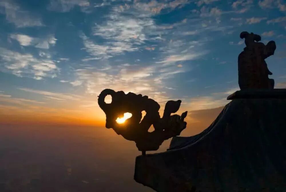 男人有个强阳穴，女人有个不老穴！很多人都不知道！