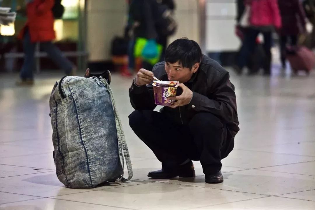 这一碗泡面里,装着所有邳州人的春运记忆!