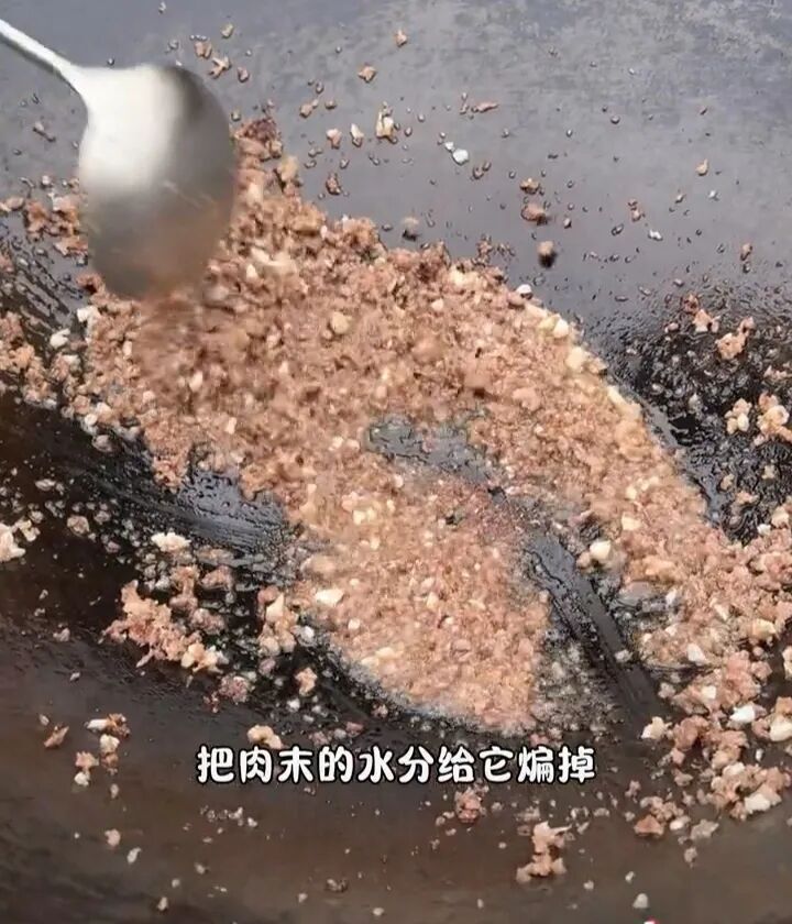 川滇明珠网带您揭秘：剁肝生 —— 彝家人热情与智慧结晶的独特风味？插图6