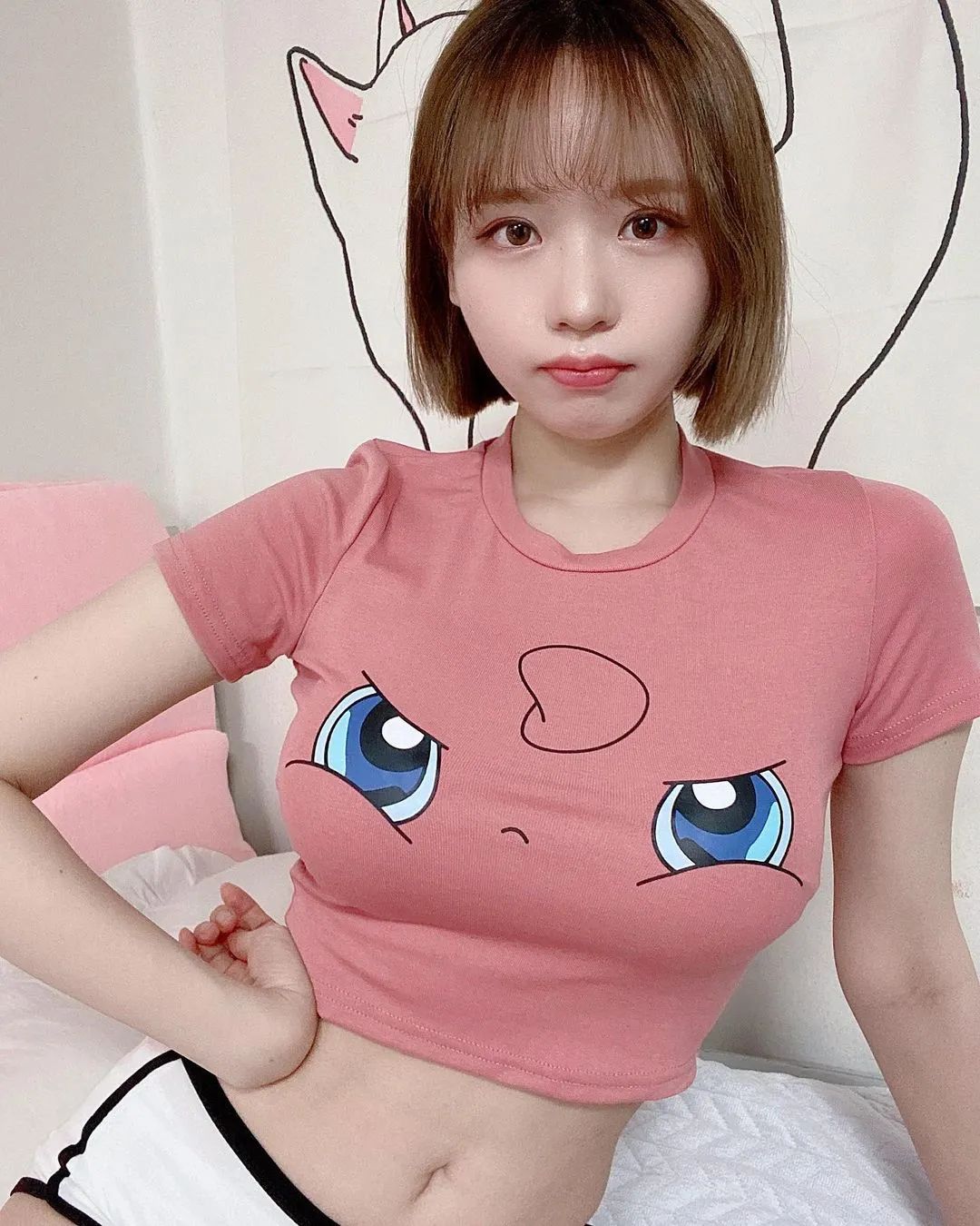 这身材看着就软，大得晃眼