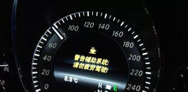 雖不犯法，但這幾個習慣開車真的非常危險 汽車 第4張