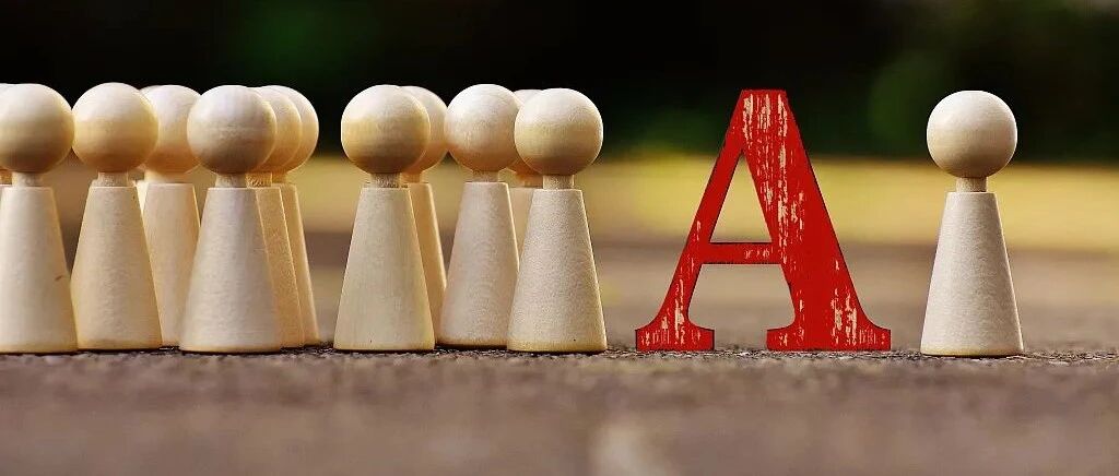 A股利好利空晚报|大基金出手，这些股迎机会？数字货币最牛股风险提示八连发