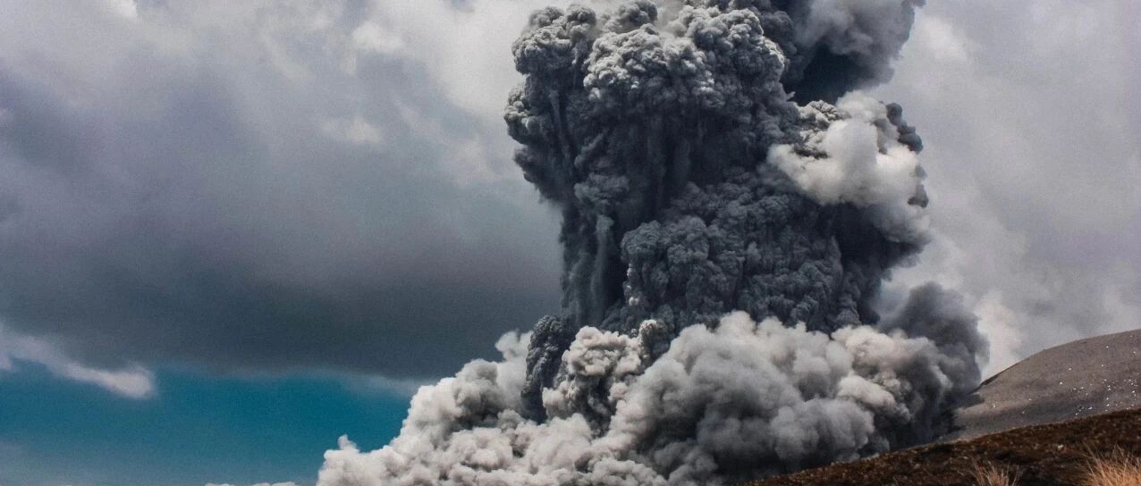 A股尾盘全线跳水！“中国神券”砸盘，3400点得而复失原因曝光！
