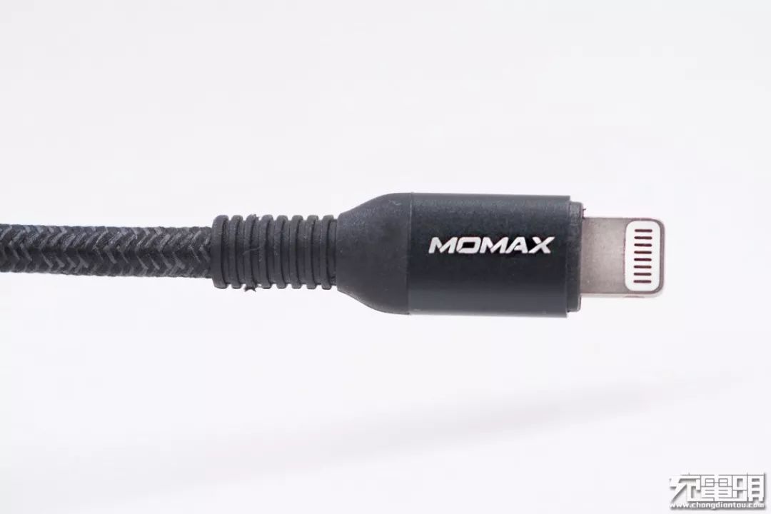 Momax Usb C To Lightning 拉车线评测