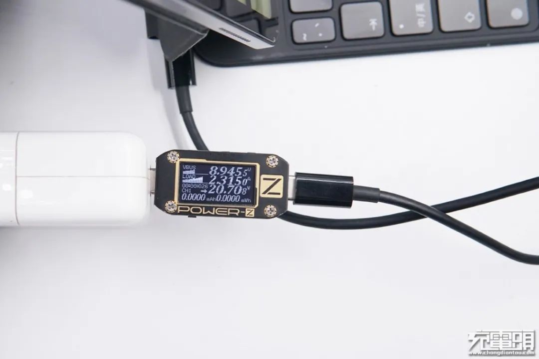 应该如何选择ipad Pro的充电方式 新款妙控键盘充电评测 261 充电头网评测室 微信公众号文章阅读 Wemp