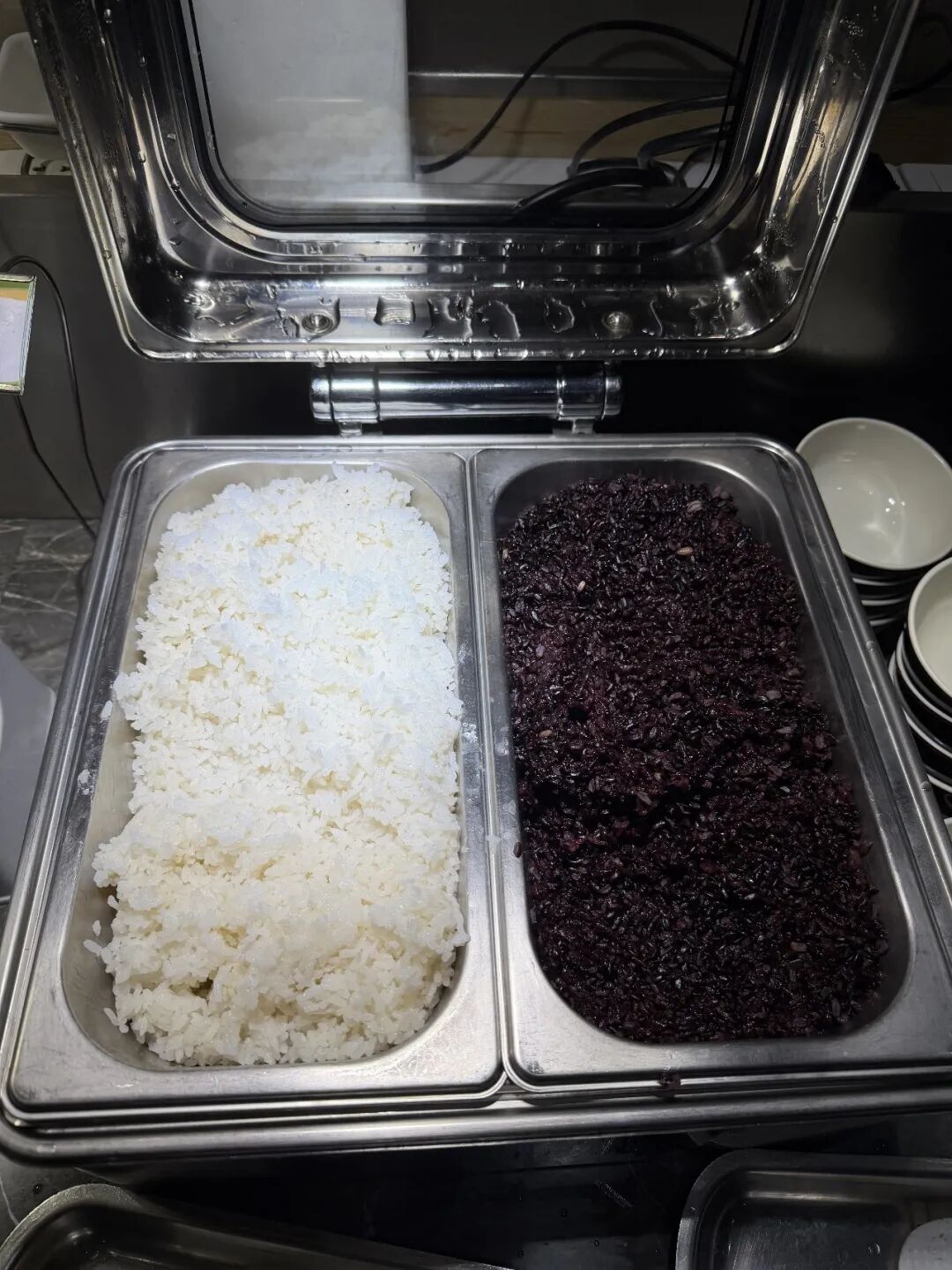 南京禄口机场T1 V8贵宾厅手工酸梅汤 机场贵宾室餐饮体验记