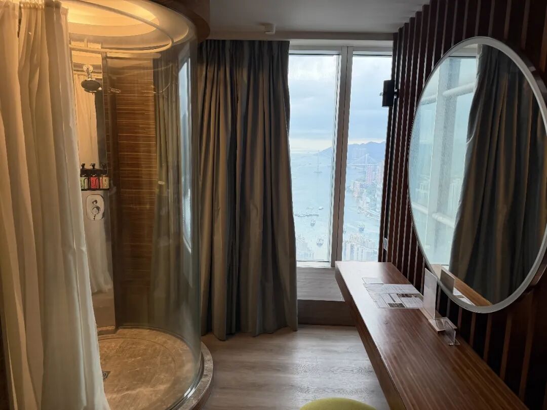 香港荃湾西如心酒店72楼海景套房体验 面积60平景观佳