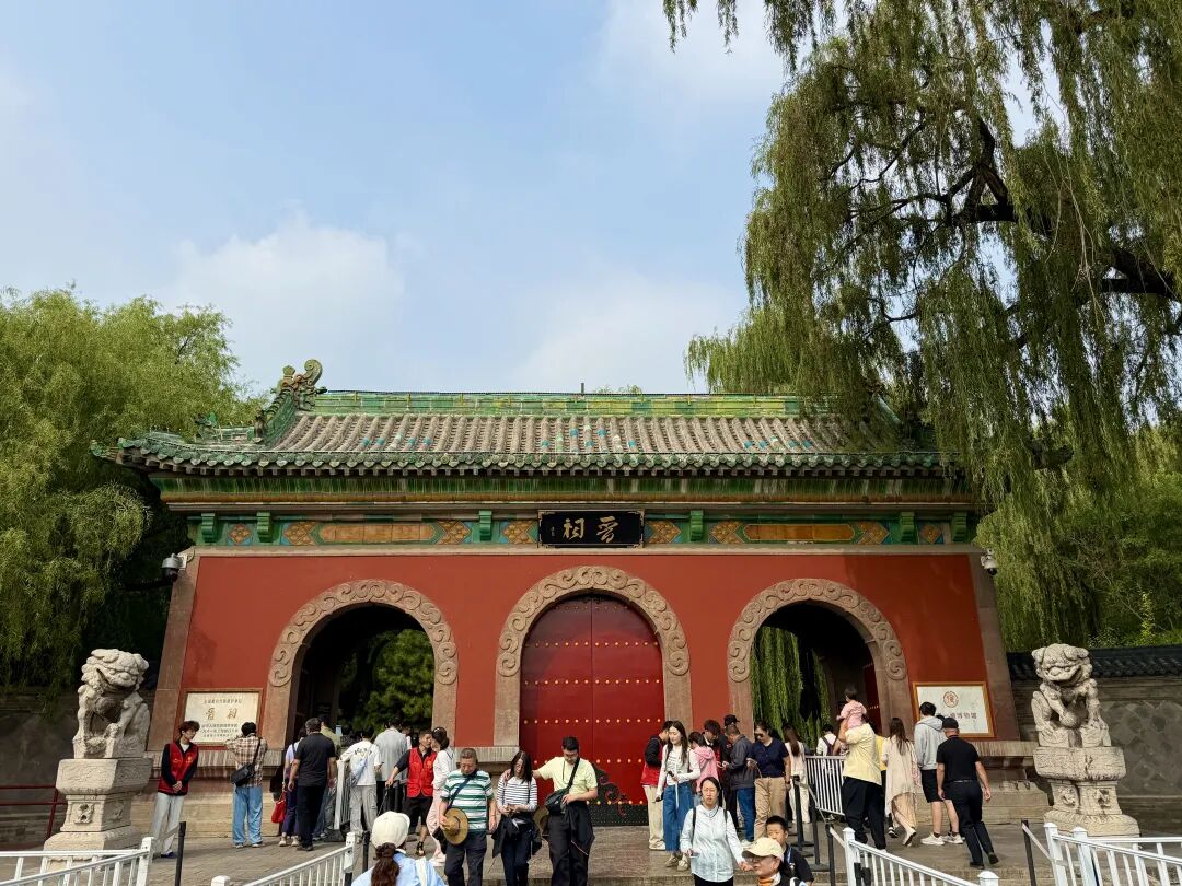 太原马拉松赛道干净服务贴心 跑者体验与免费景点