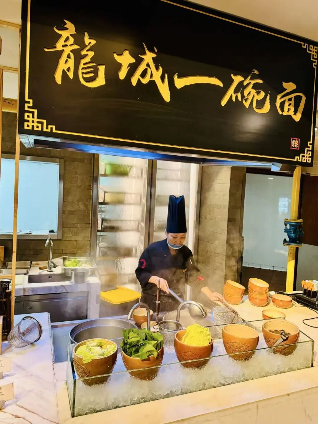 太原洲际酒店早餐体验：碳水天堂与柳巷美食推荐