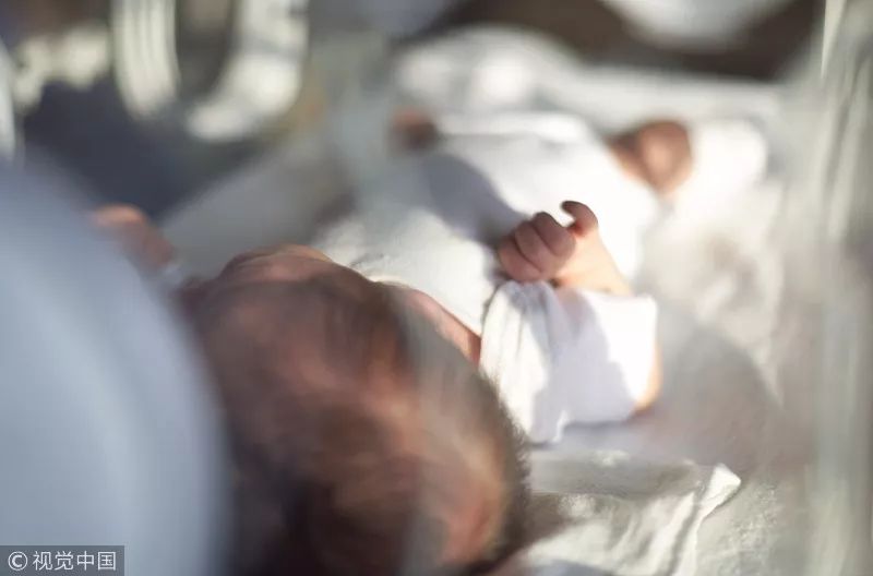 孕婦遭車禍昏迷49天，寶寶頑強生長順利出生！「媽媽，請醒來看我一眼」 親子 第5張