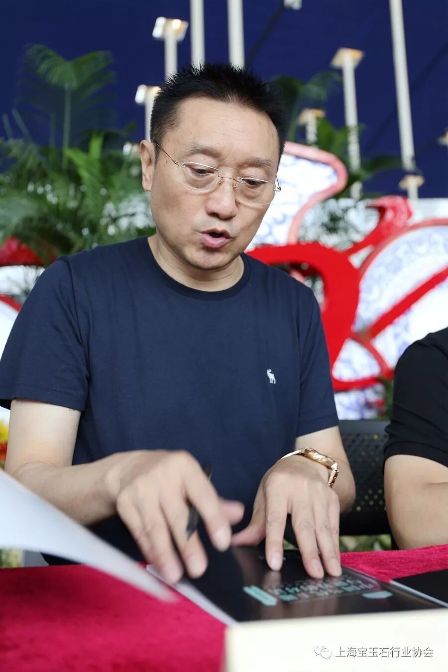 厉害了！中国当代玉雕与世界的对话，大英博物馆邀请访问团今日启程！