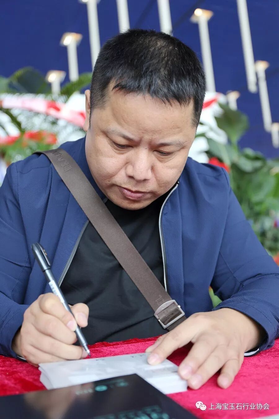 厉害了！中国当代玉雕与世界的对话，大英博物馆邀请访问团今日启程！